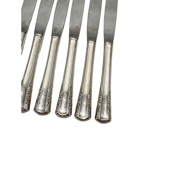 Vintage Holmes & Edwards May Queen Silver Plate Dinner Knives Set of 8 - Picture 3 of 5